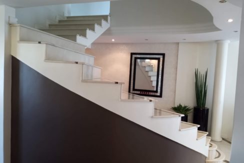 ce331563-97cc-4f8f-8d99-338cca128901