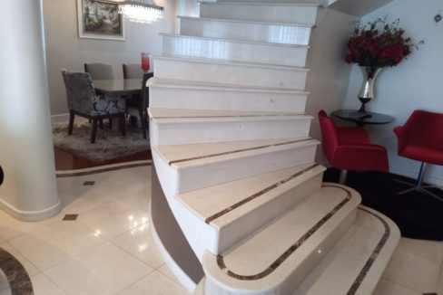 ee8c191e-a8bb-49a4-aae2-c354376988a7