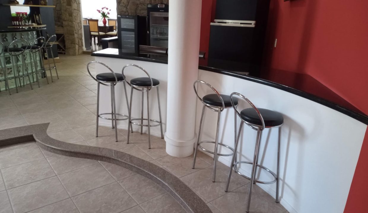 fa0a51e1-9e21-4e66-9e13-d511edf95abb